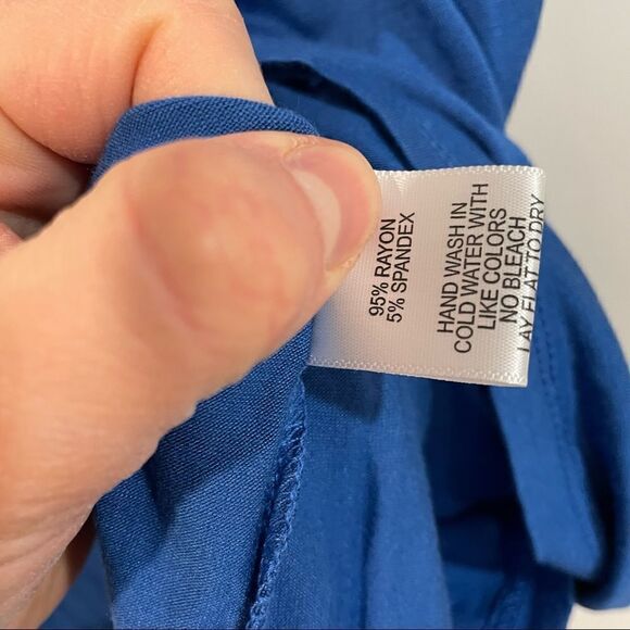 New Gibson Women Blue Sleeveless Top fit XS-S Embroidered Floral Print - Picture 6 of 6